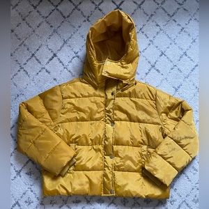 Yellow Shebby puffer